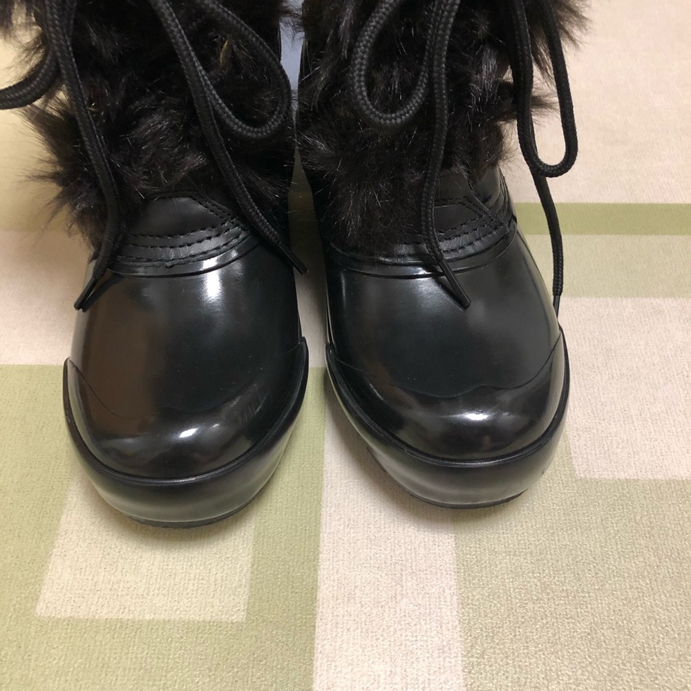 RARE Hunter Cathie Fur-Trimmed Boots - Picture 3 of 8